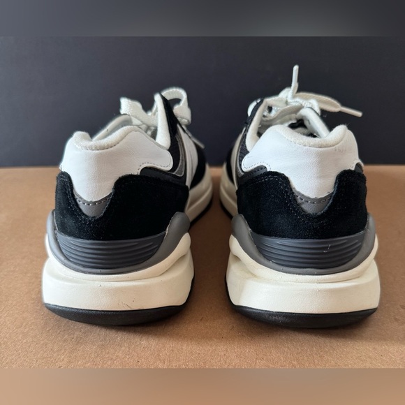 NWOB Womens New Balance 57/40 Black Sea Salt Chunky 80’s Retro Inspired Sneakers - Picture 5 of 11